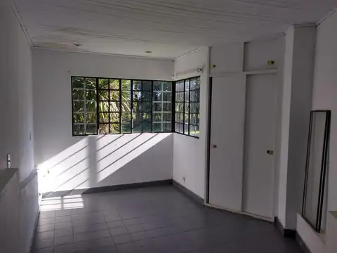 VENTA DE CASAQUINTA , CASUARINAS LUJAN - BS.AS