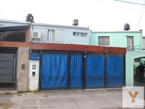 Casa en venta - 3 Dormitorios 2 Baños - 115Mts2 - Berisso