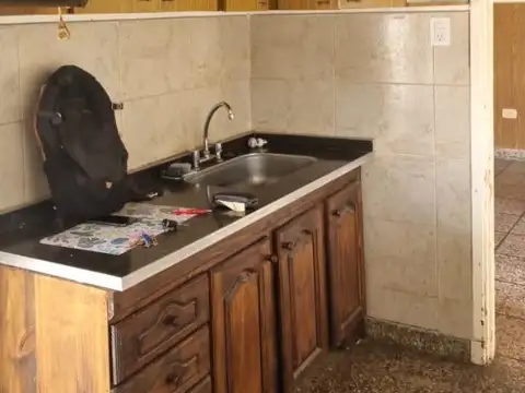 Depto Tipo Casa 3 ambientes con 1 baño