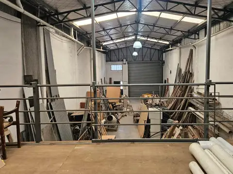 Alquiler Galpón de 383 m2 en Caseros