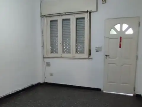 Depto Tipo Casa en Alquiler de 2 dormitorios