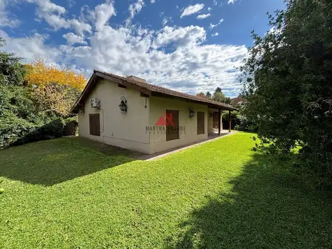 Casa 4 ambientes con 3 baños