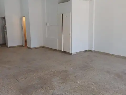 Local en Alquiler 50 años