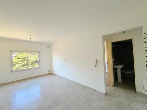 Departamento en Venta en Villa Luzuriaga, USD 58.000