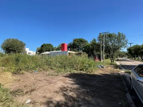 VENDO GRAN LOTE CON ESCRITURA EN VILLA ALLENDE 