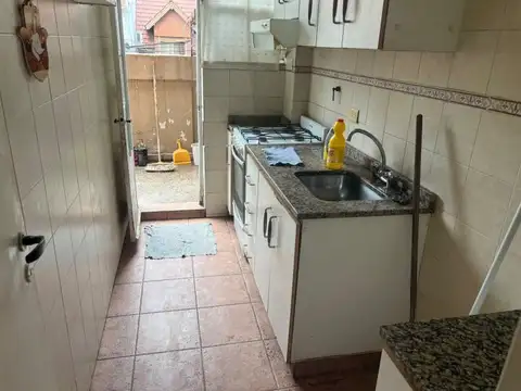 Departamento con balcón terraza a 1 cuadra de la quinta presidencial