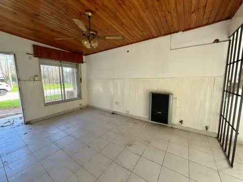OPORTUNIDAD - CASA EN VENTA CON MUCHO POTENCIAL