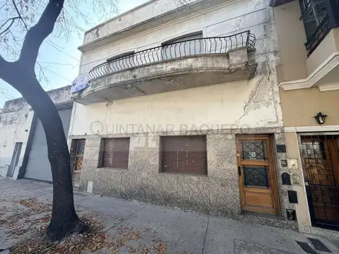 Casa - Venta - Argentina, Capital Federal - MOM 2574