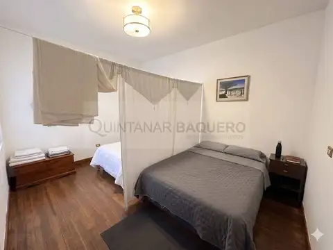 Casa 9 ambientes con 3 baños