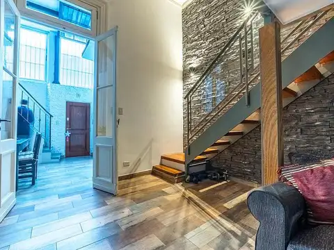 Depto Tipo Casa 3 ambientes con 2 baños