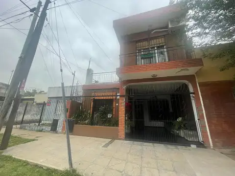 Depto Tipo Casa en Venta de 4 ambientes