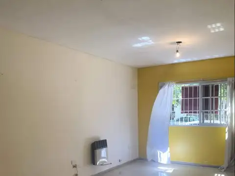 Depto Tipo Casa en Venta 25 años