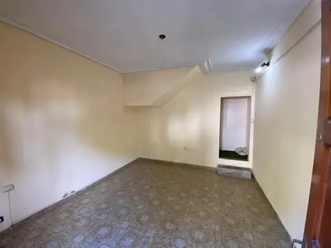 Blanco Encalada 579 , Piso 1