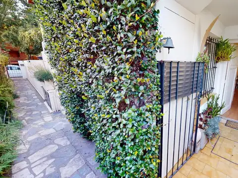 Depto Tipo Casa en Venta de 3 ambientes
