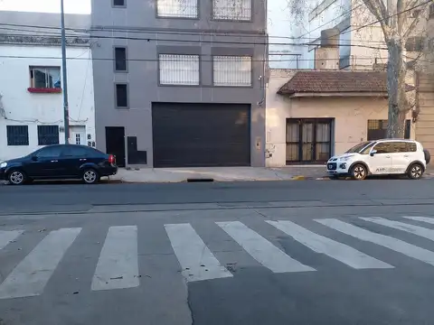 Argerich y Av. Gaona, Deposito 520mts² en 3 plantas