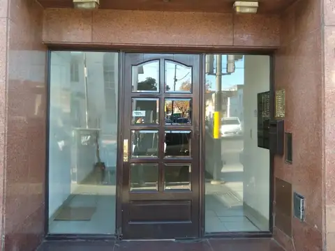 Hipólito  Yrigoyen 500