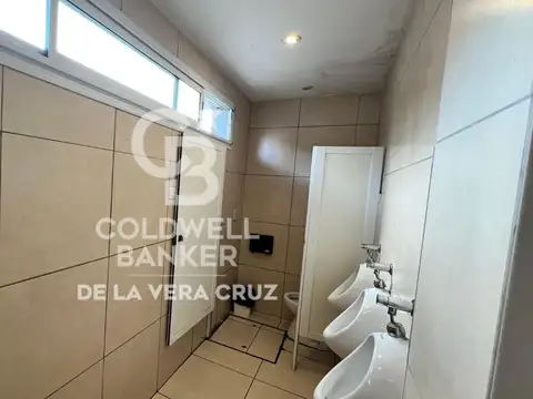 Cochera en Rivadavia al 3100