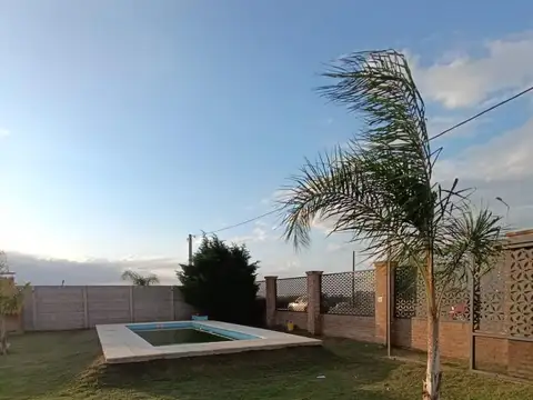 Casa 6 ambientes con 3 baños