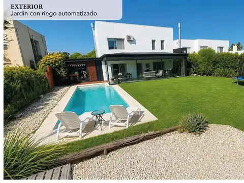 Casa en venta en Santa Guadalupe con pileta