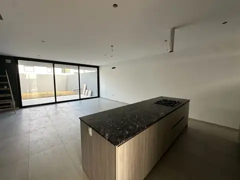 Casa en Venta 1 año