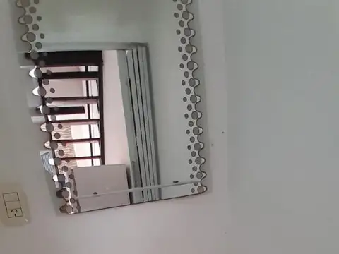 Impecable Ph de 2 ambientes con balcón, sin expensas.