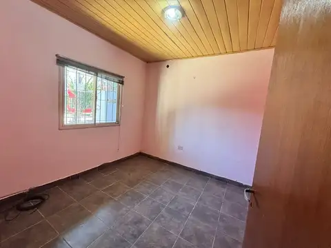 Departamento en Alquiler en Rafael Calzada, $ 300.000