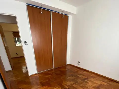 Departamento 5 ambientes con 1 baño