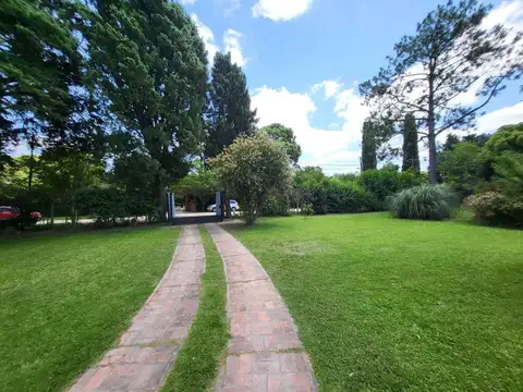 CASA 4 AMBIENTES EN VENTA BARRIO LINKS EZEIZA