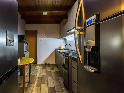VENTA - CASA 2 DORMITORIOS - REMEDIOS DE ESCALADA DE SAN MARTÍN ROSARIO