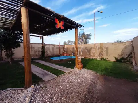 Casa 2 ambientes con 1 baño