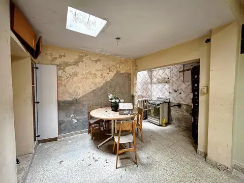 Casa 3 ambientes con 1 baño