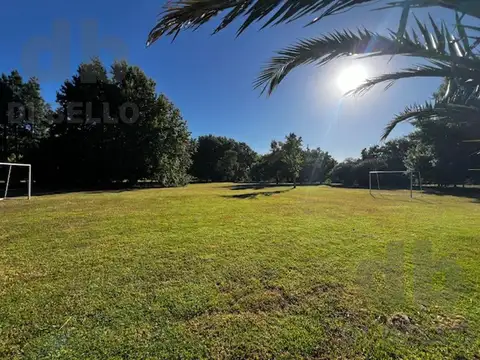 Casa en Venta con 4 cocheras