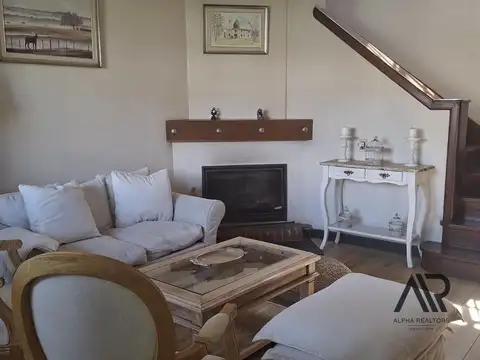 Casa en venta c/ cochera en Prado