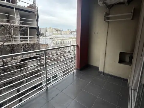 ALQUILER DOS AMBIENTES CON BALCON ATERRAZADO Y AMOBLADO, ALMAGRO