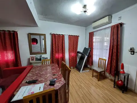 Depto Tipo Casa en Venta con 1 cocheras