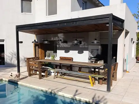 Alquiler de Casa con 5 dormitorios y pileta en La Caballeriza, Pilar