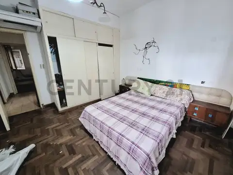 PH de 3 ambientes con patio en zona Parque Luro