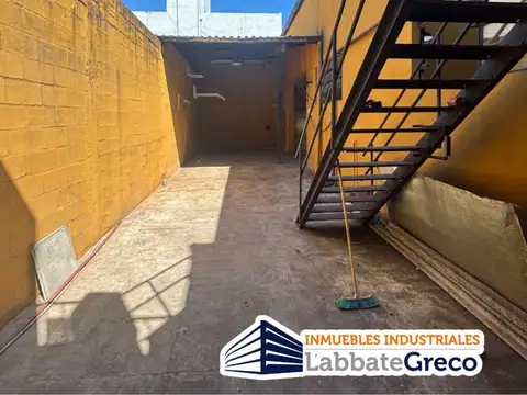 Galpon en Alquiler 11  mts Frente