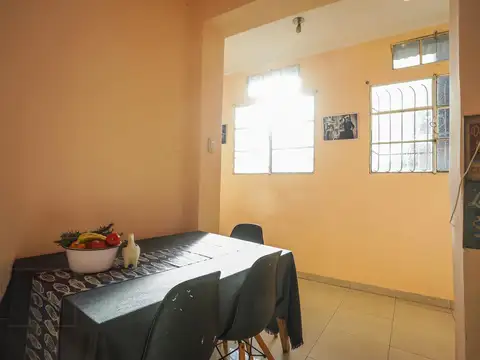 VENTA PH EN PARQUE PATRICIO - CON PATIO Y PARRILLA