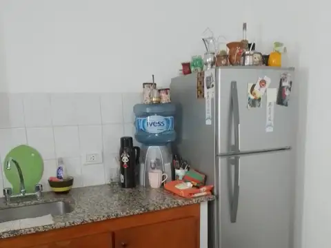 Depto Tipo Casa en Venta en Los Hornos, USD 40.000