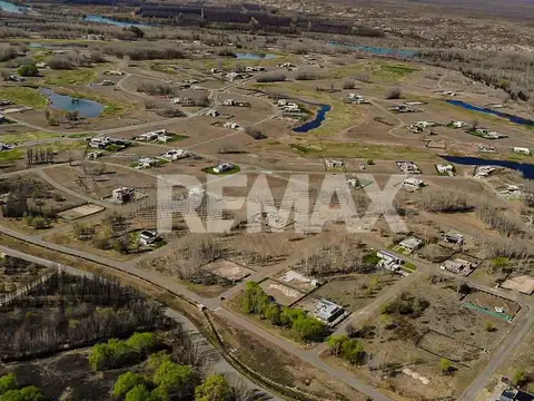 EN VENTA TERRENO 1.051 M2 CANALES DE PLOTTIER