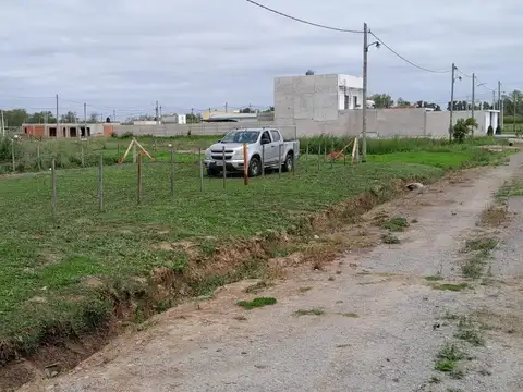 Terreno en Venta en Los Hornos, USD 9.500