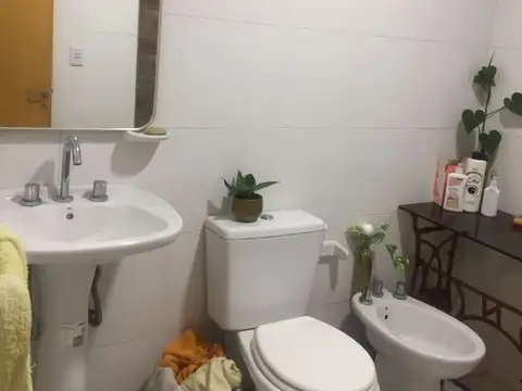 VENTA DPTO 1 Dorm. con balcón al frente - Centrico