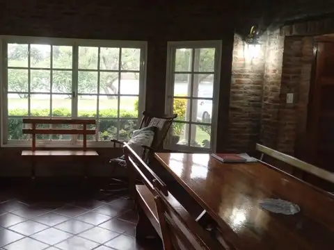 Quinta en barrio El Cube