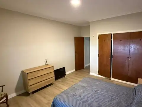 CASA 4 AMBIENTES CON PATIO RECICLADA - MIRAMAR