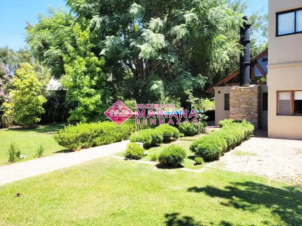 Pederiva  2800 - 3 dormitorios con cochera