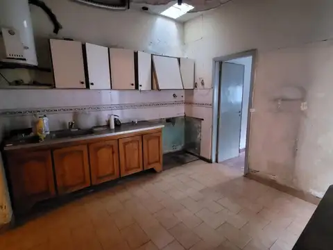 VENTA CASA DE TRES AMBIENTES EN QUILMES