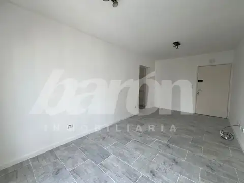 Departamento en Alquiler en Lomas De Zamora, $ 550.000