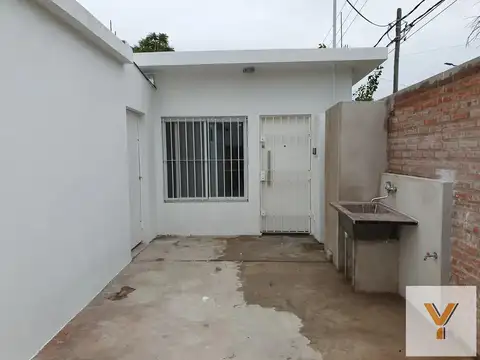 Tomás Godoy Cruz e/ Arquímedes y Pedro Henríquez Ureña