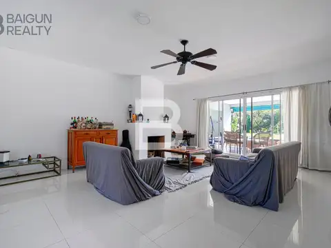 Casa 6 ambientes con 3 baños